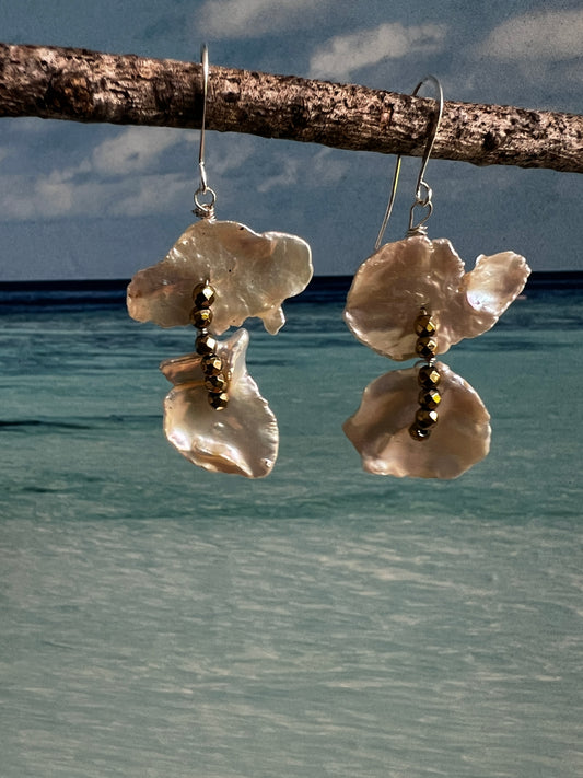 Twin Pearls