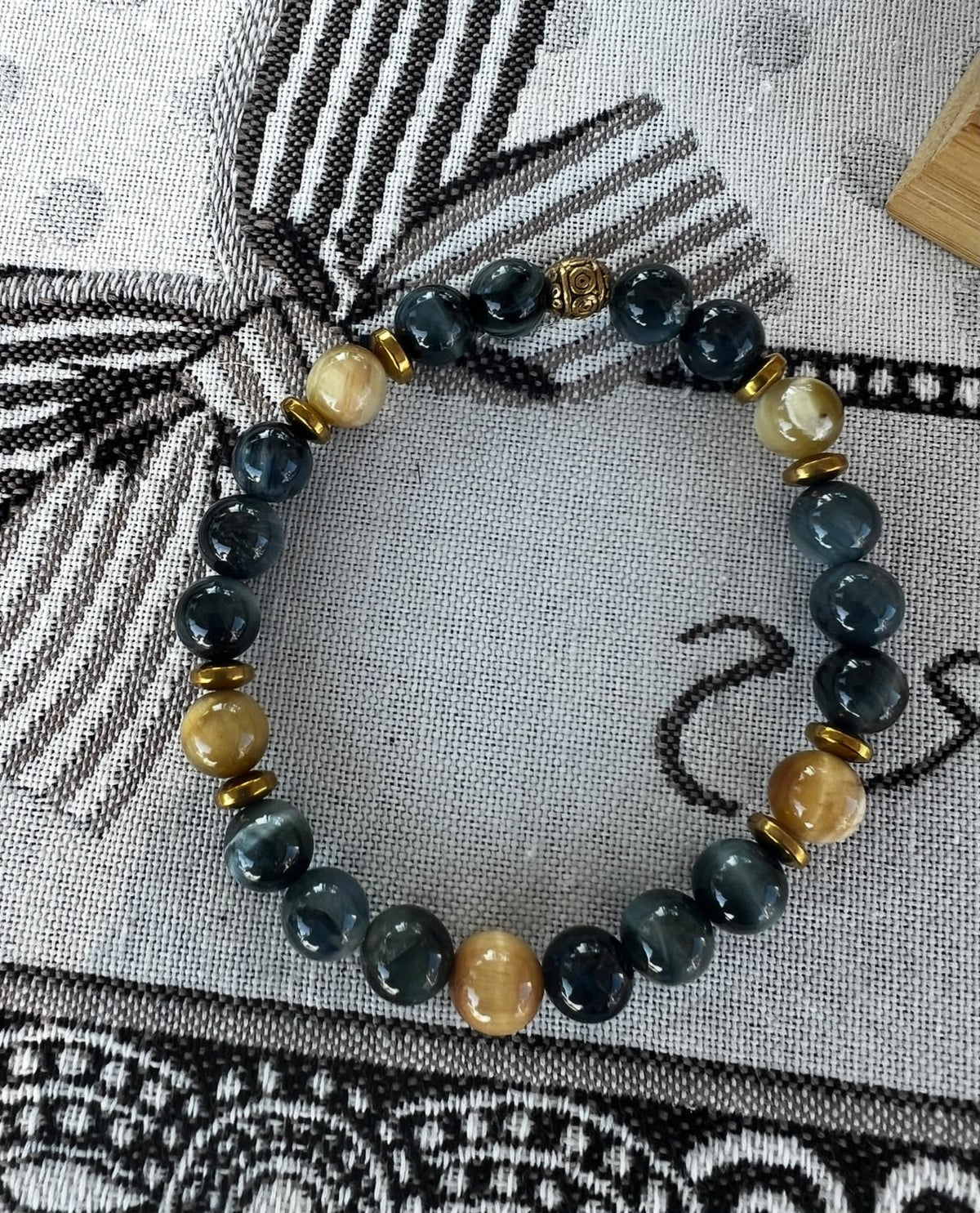 Tiger Island bracelet